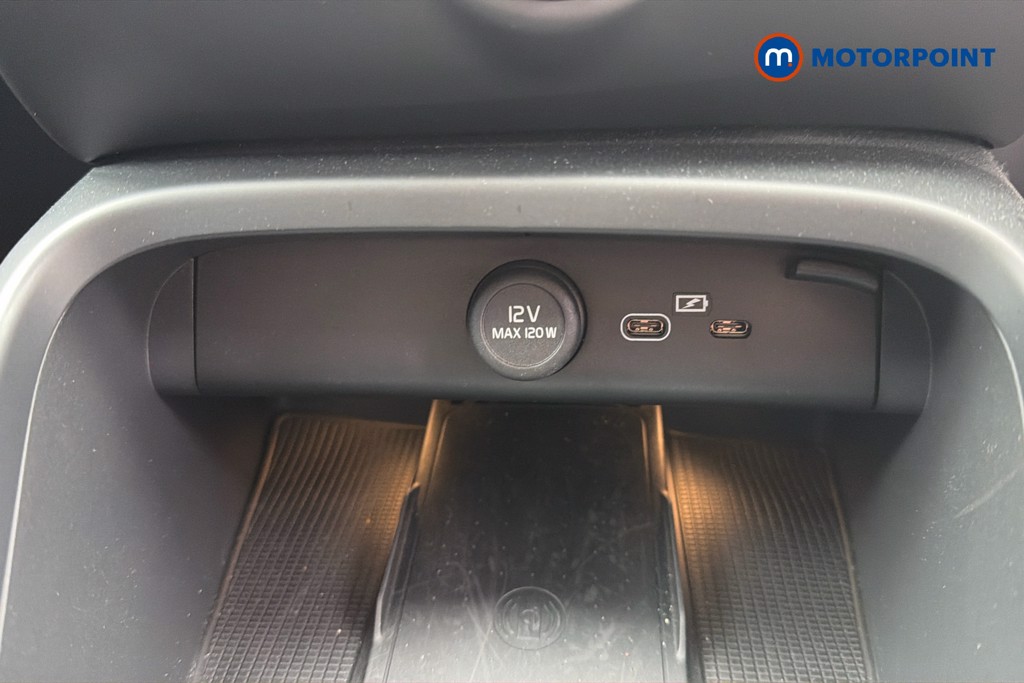Volvo Xc40 Plus Automatic Petrol SUV - Stock Number (1676647) - 16th supplementary image