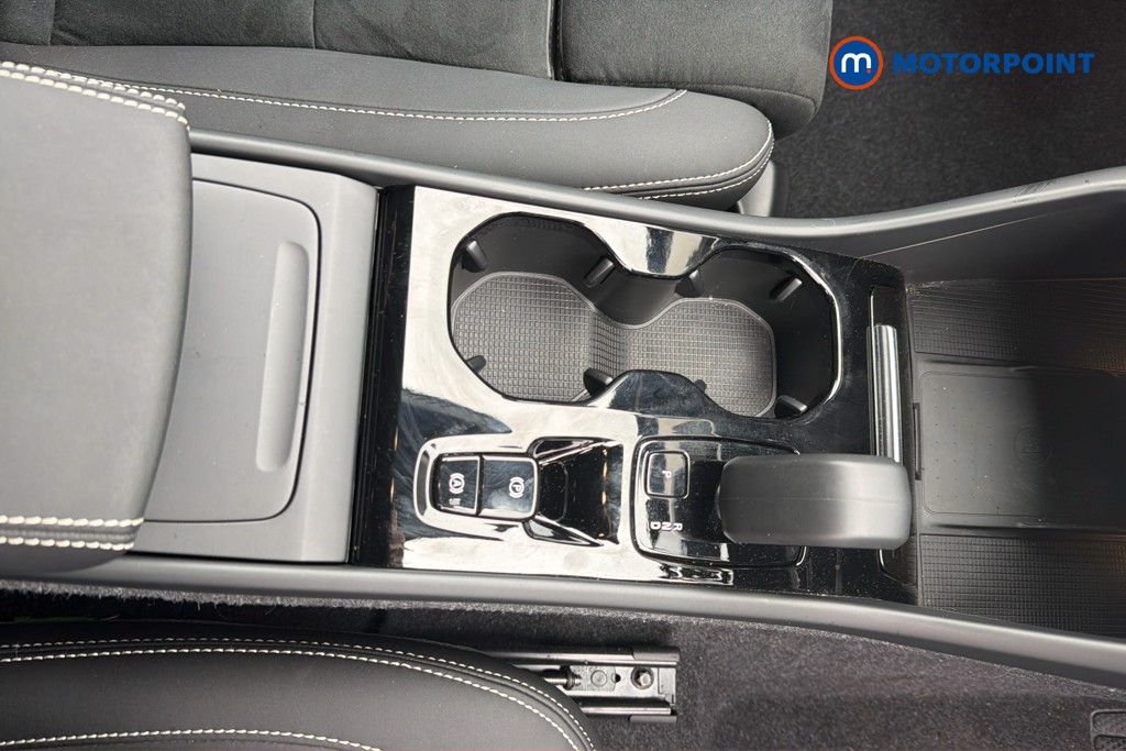 Volvo Xc40 Plus Automatic Petrol SUV - Stock Number (1676647) - 17th supplementary image