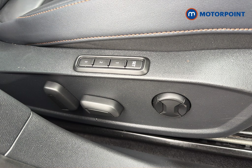 Cupra Formentor V3 Automatic Petrol Plug-In Hybrid SUV - Stock Number (1676737) - 6th supplementary image
