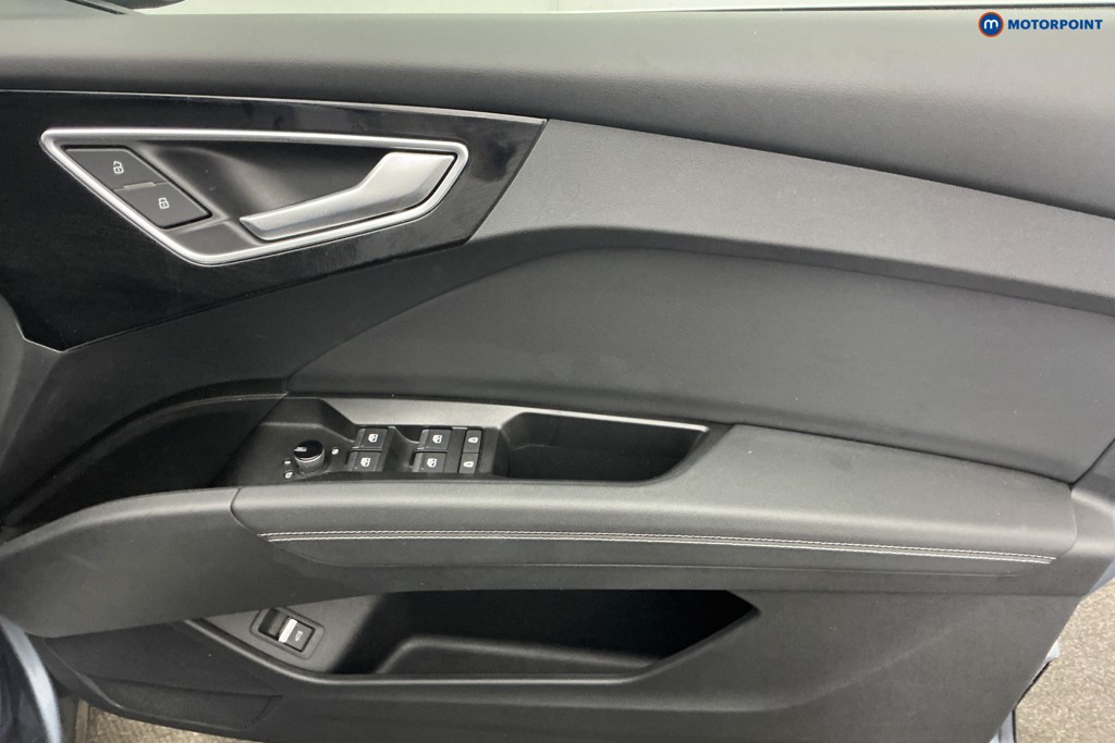 Audi Q4 Sport Automatic Electric SUV - Stock Number (1676838) - 25th supplementary image