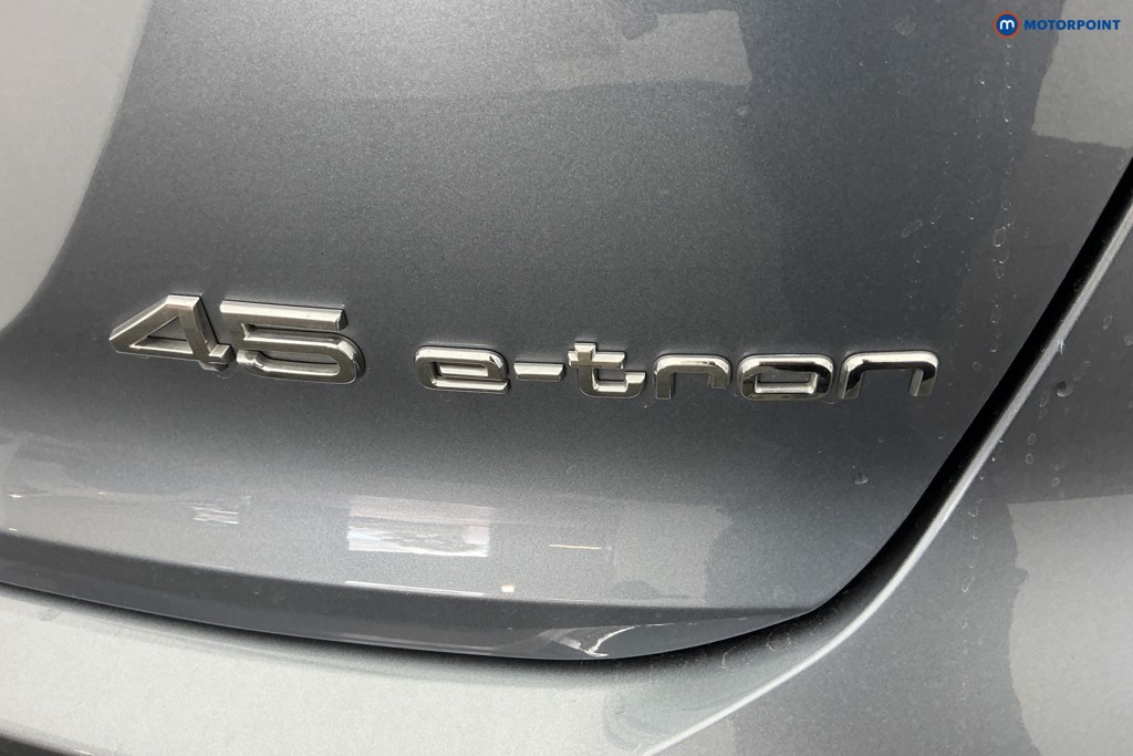 Audi Q4 Sport Automatic Electric SUV - Stock Number (1676838) - 32nd supplementary image