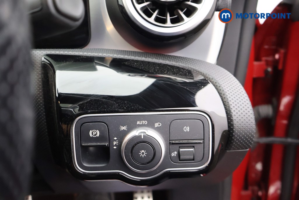 Mercedes-Benz CLA Amg Line Automatic Petrol Estate - Stock Number (1676920) - 7th supplementary image