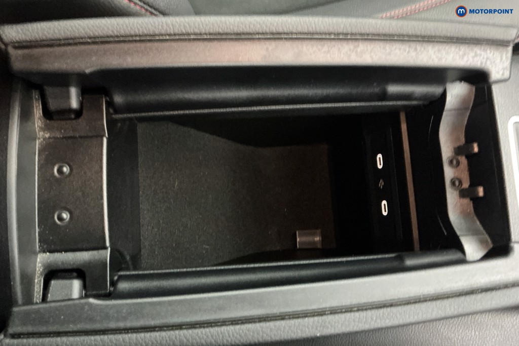 Mercedes-Benz A Class Amg Line Automatic Petrol Hatchback - Stock Number (1677079) - 14th supplementary image