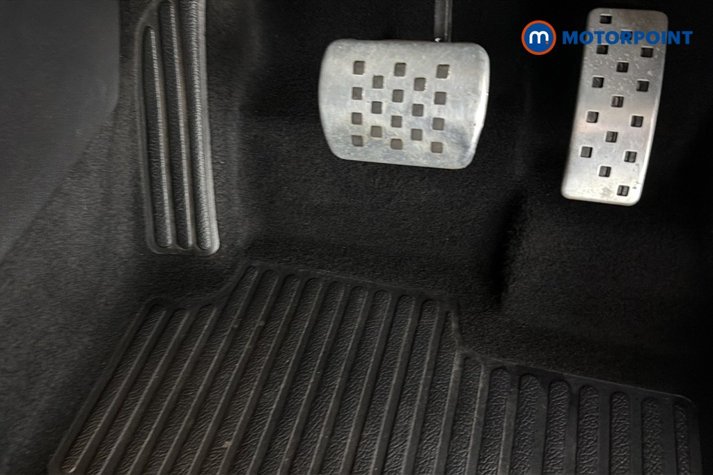 Renault Captur Gt Line Automatic Diesel SUV - Stock Number (1677152) - 24th supplementary image