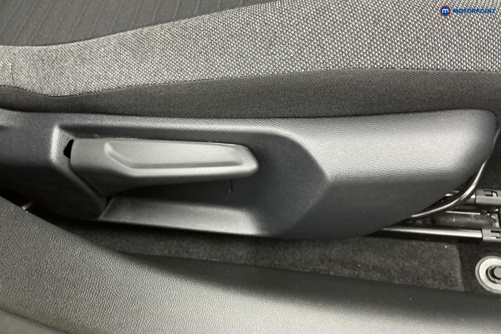 Peugeot 208 Active Premium -Plus Manual Petrol Hatchback - Stock Number (1677210) - 23rd supplementary image