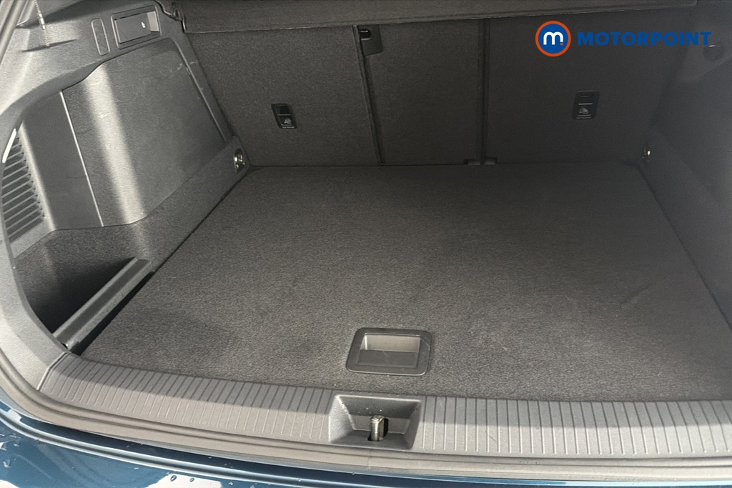 Volkswagen Tiguan R-Line Automatic Petrol Plug-In Hybrid SUV - Stock Number (1677284) - 30th supplementary image