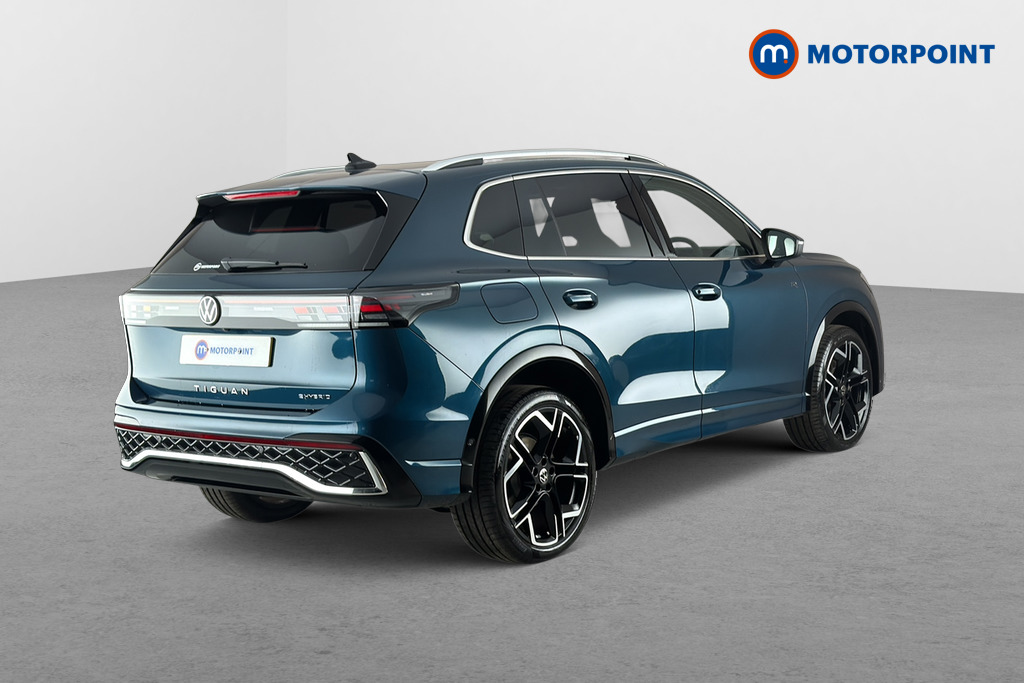 Volkswagen Tiguan R-Line Automatic Petrol Plug-In Hybrid SUV - Stock Number (1677284) - Passenger side rear corner
