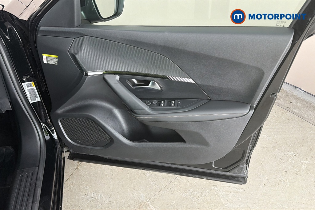 Peugeot 2008 Allure Manual Petrol SUV - Stock Number (1677407) - 18th supplementary image