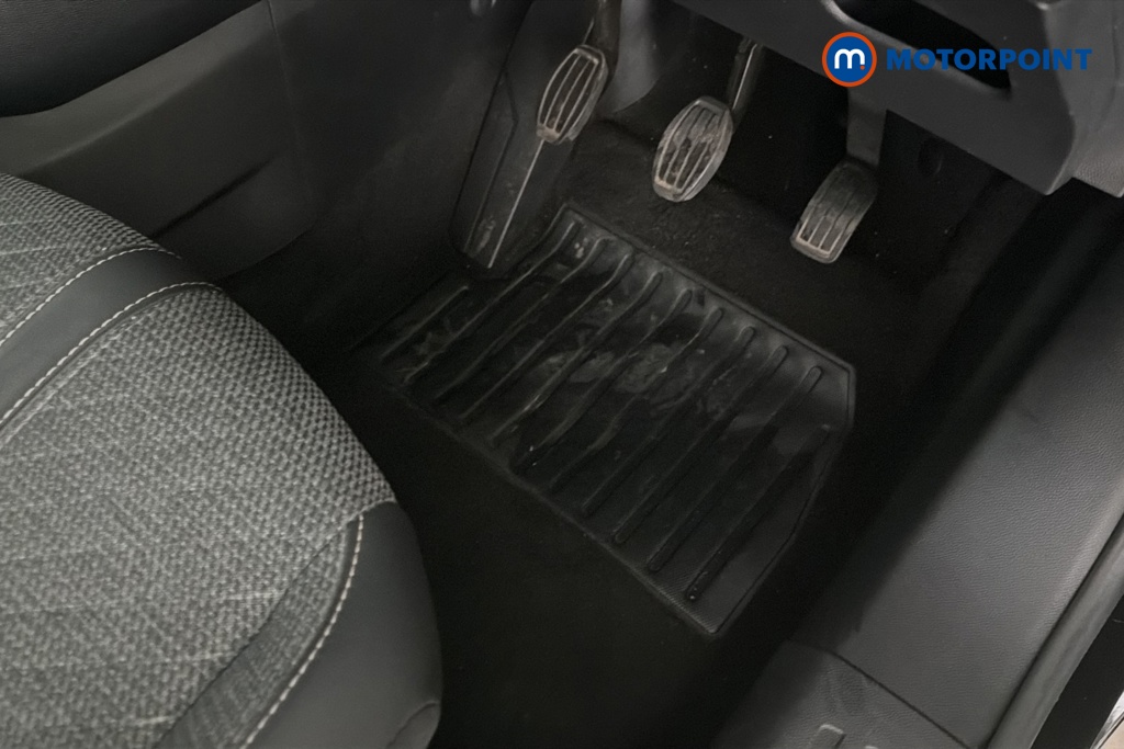 Peugeot 2008 Allure Manual Petrol SUV - Stock Number (1677407) - 24th supplementary image