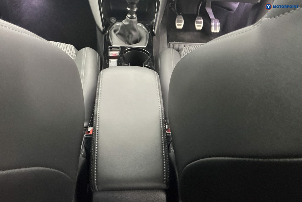 Peugeot 2008 GT Manual Petrol SUV - Stock Number (1677485) - 11th supplementary image