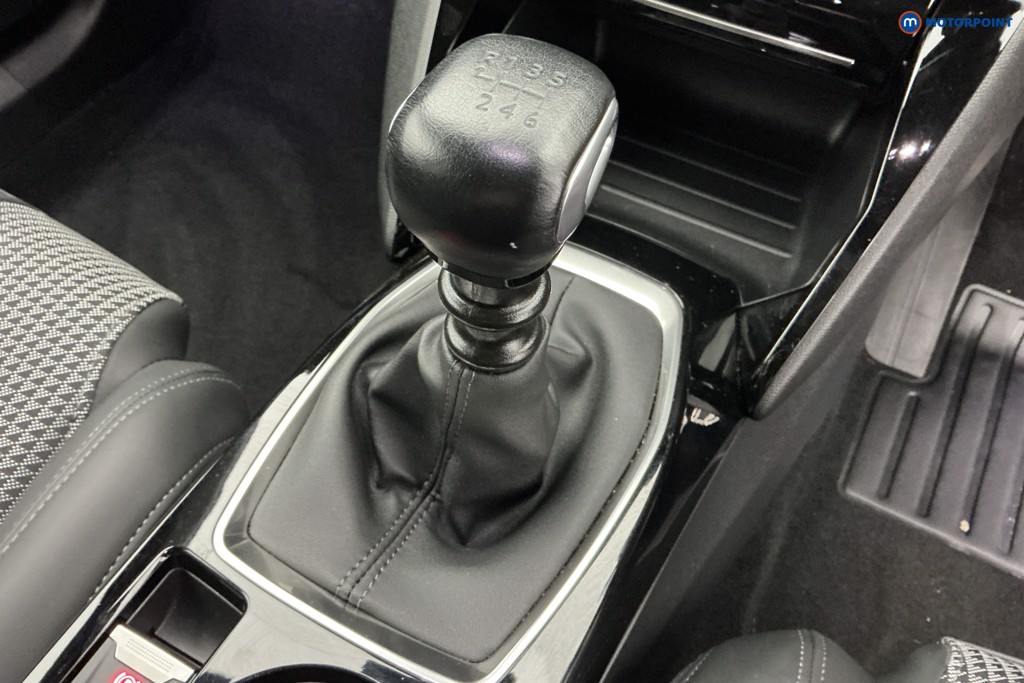 Peugeot 2008 GT Manual Petrol SUV - Stock Number (1677485) - 15th supplementary image