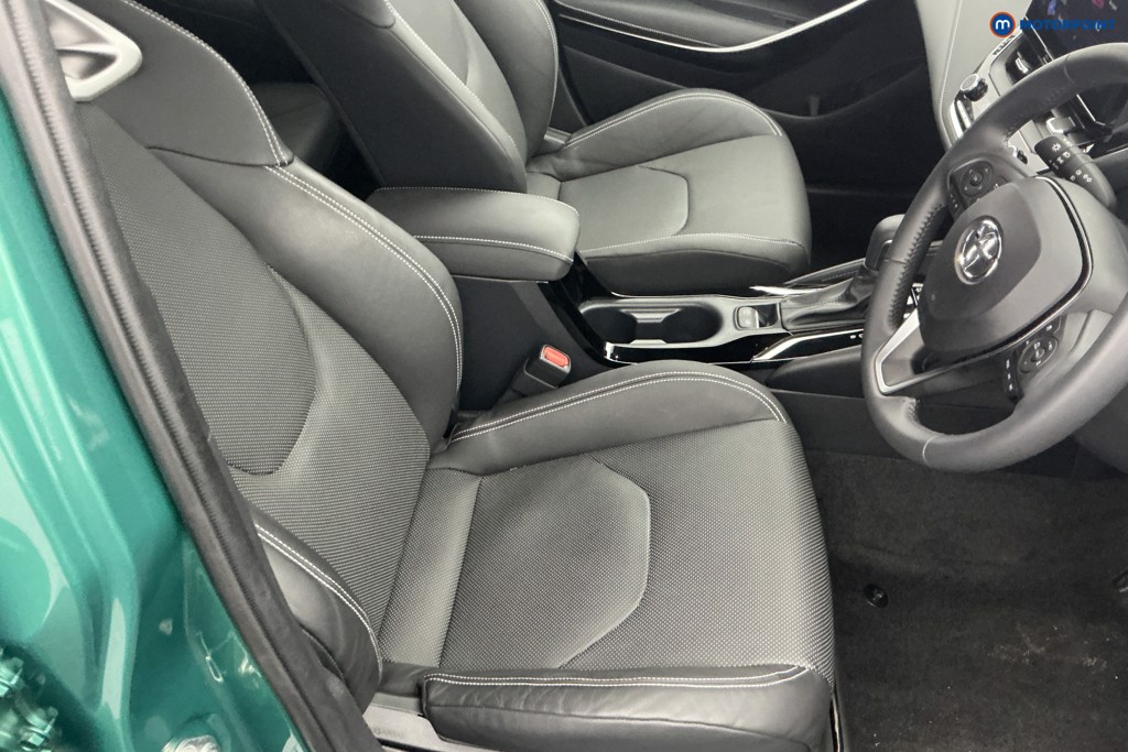 Toyota Corolla Excel Automatic Petrol-Electric Hybrid Hatchback - Stock Number (1677576) - 5th supplementary image