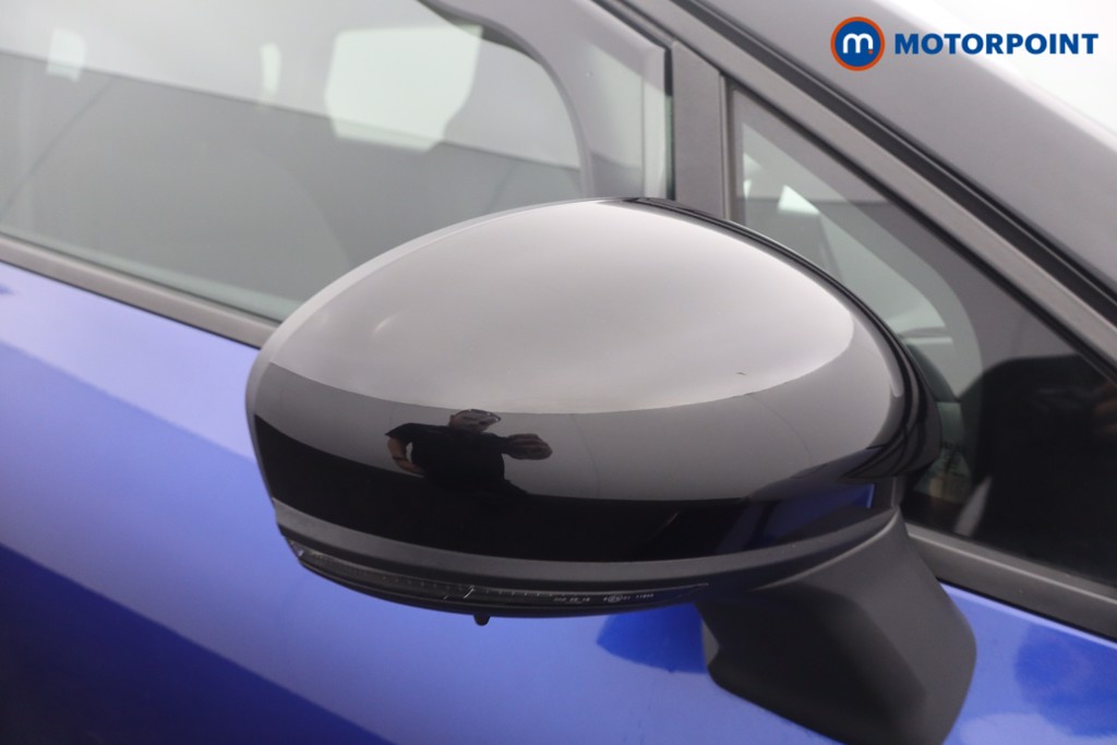Renault Captur Iconic Manual Petrol SUV - Stock Number (1653150) - 21st supplementary image