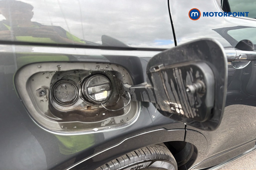 Land Rover Discovery Sport R-Dynamic Hse Automatic Petrol Plug-In Hybrid SUV - Stock Number (1657875) - 1st supplementary image