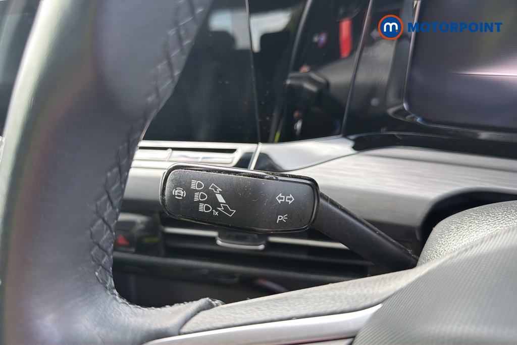 Volkswagen Golf Style Edition Manual Petrol Hatchback - Stock Number (1660360) - 5th supplementary image