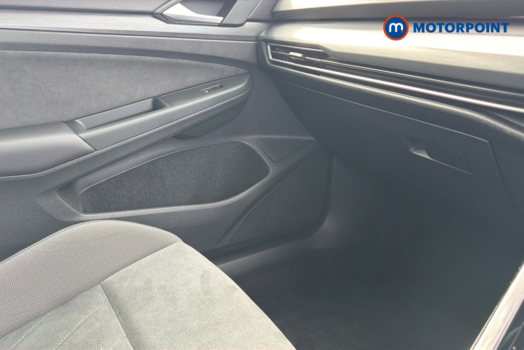 Volkswagen Golf Style Edition Manual Petrol Hatchback - Stock Number (1660360) - 10th supplementary image
