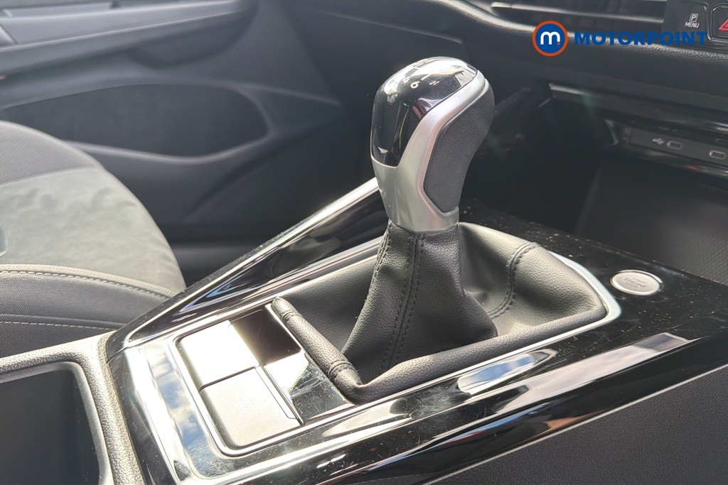 Volkswagen Golf Style Edition Manual Petrol Hatchback - Stock Number (1660360) - 15th supplementary image