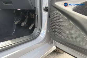 Volkswagen Golf Style Edition Manual Petrol Hatchback - Stock Number (1660360) - 21st supplementary image