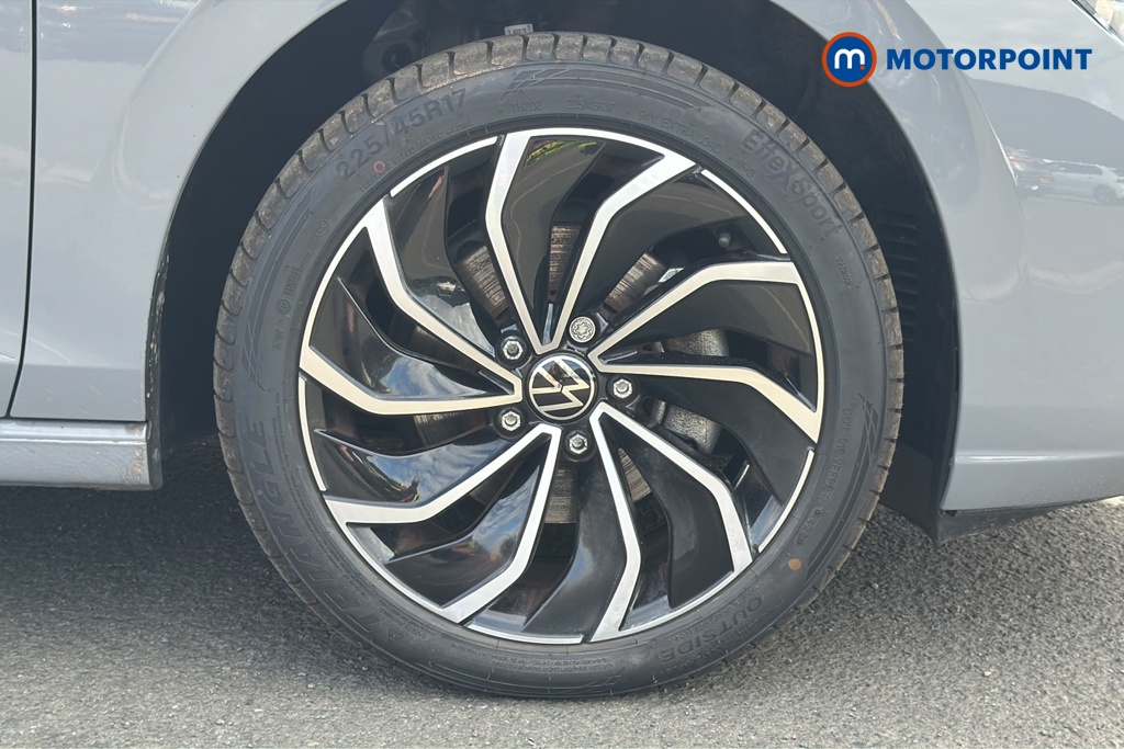 Volkswagen Golf Style Edition Manual Petrol Hatchback - Stock Number (1660360) - 47th supplementary image