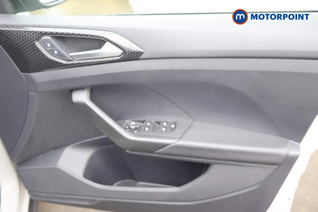 Volkswagen T-Cross SEL Manual Petrol SUV - Stock Number (1667596) - 12th supplementary image