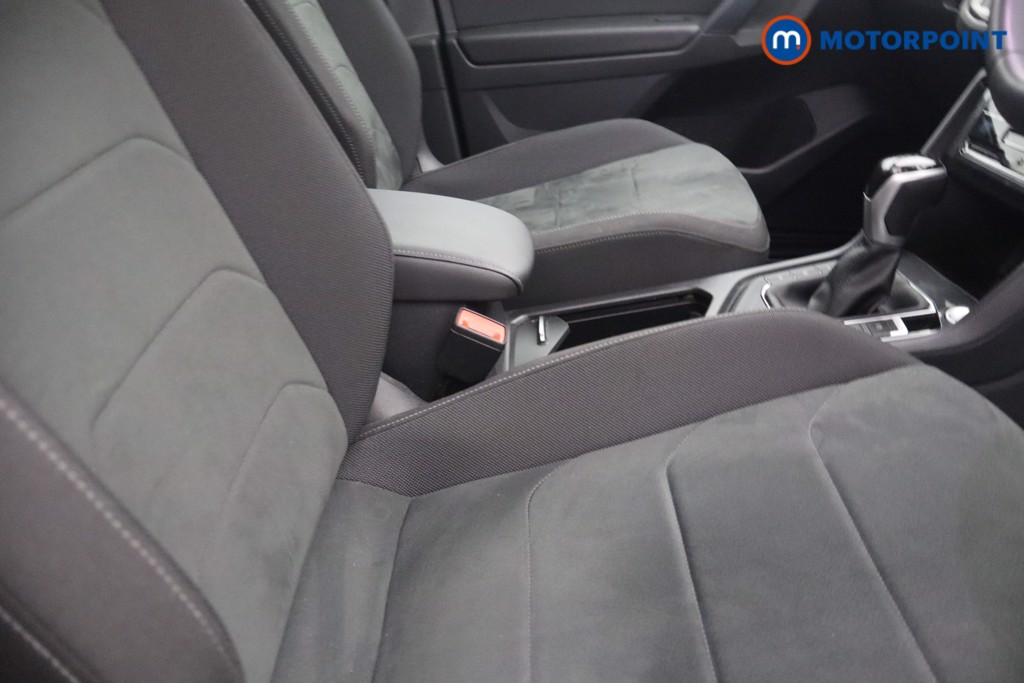 Volkswagen Tiguan Elegance Automatic Petrol Plug-In Hybrid SUV - Stock Number (1668438) - 13th supplementary image
