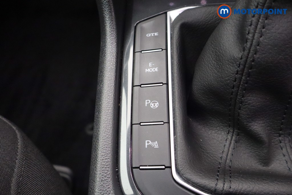 Volkswagen Tiguan Elegance Automatic Petrol Plug-In Hybrid SUV - Stock Number (1668438) - 18th supplementary image