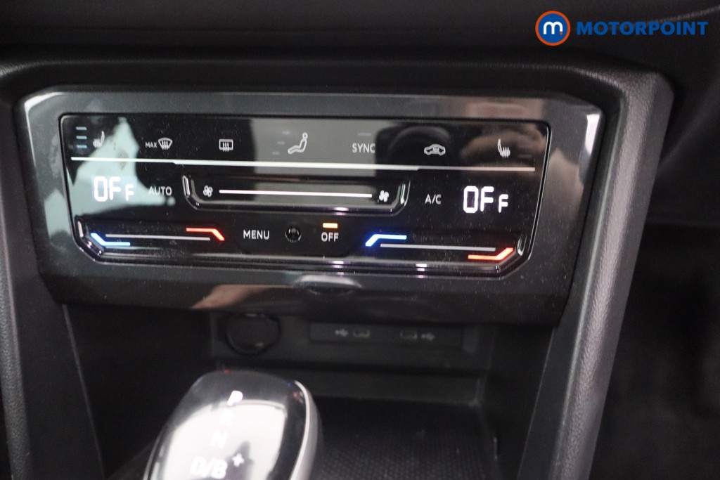Volkswagen Tiguan Elegance Automatic Petrol Plug-In Hybrid SUV - Stock Number (1668438) - 19th supplementary image