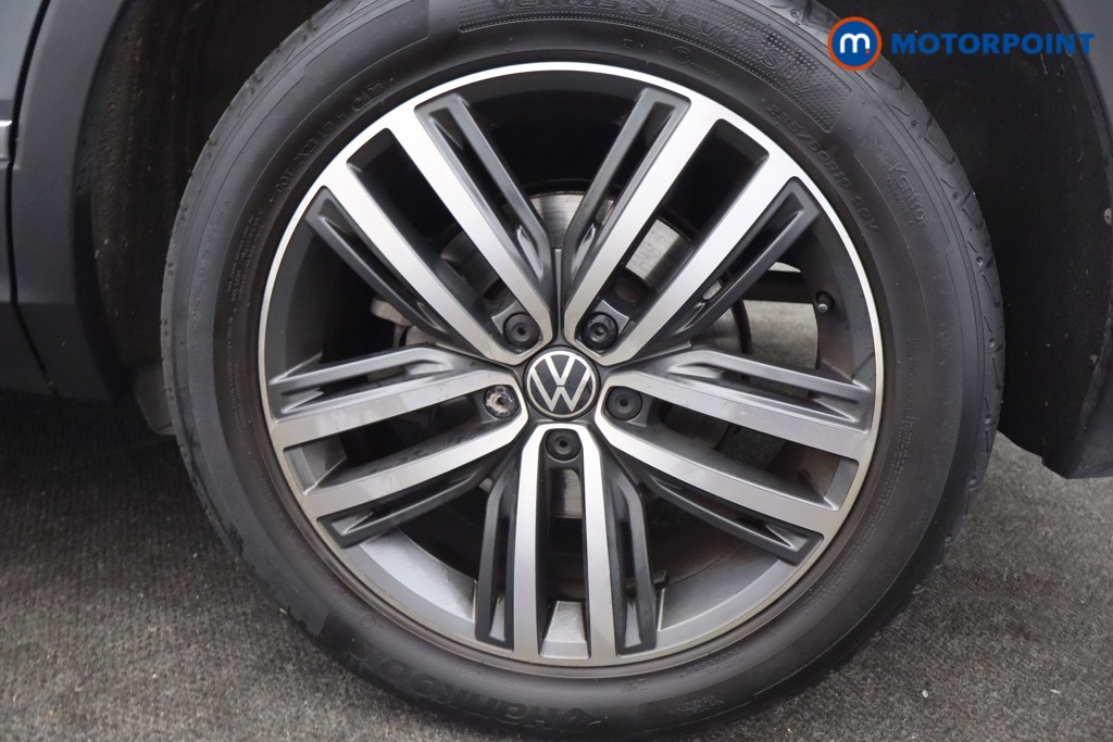 Volkswagen Tiguan Elegance Automatic Petrol Plug-In Hybrid SUV - Stock Number (1668438) - 31st supplementary image