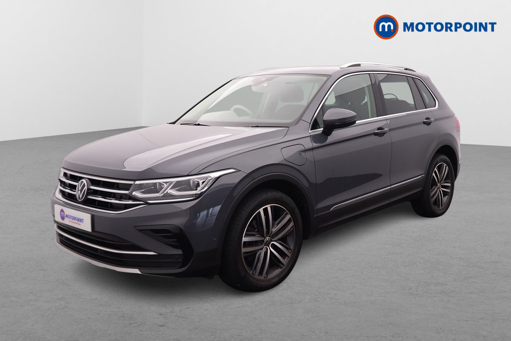 Volkswagen Tiguan Elegance Automatic Petrol Plug-In Hybrid SUV - Stock Number (1668438) - Passenger side front corner