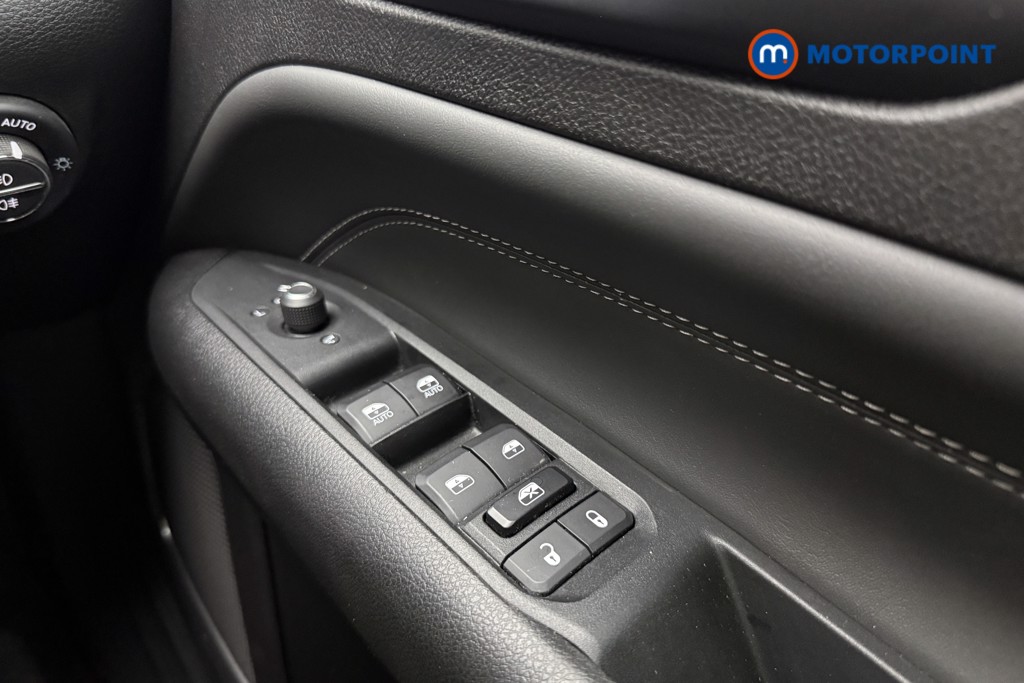 Jeep Compass S Model Automatic Petrol Plug-In Hybrid SUV - Stock Number (1668748) - 18th supplementary image