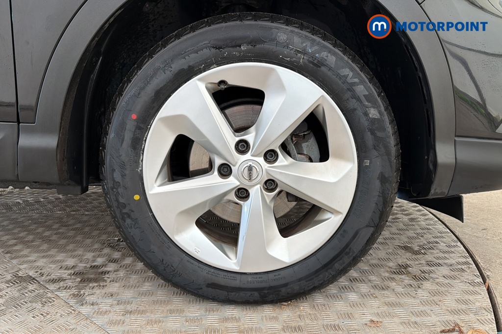 Nissan Qashqai Acenta Premium Manual Petrol SUV - Stock Number (1669710) - 47th supplementary image