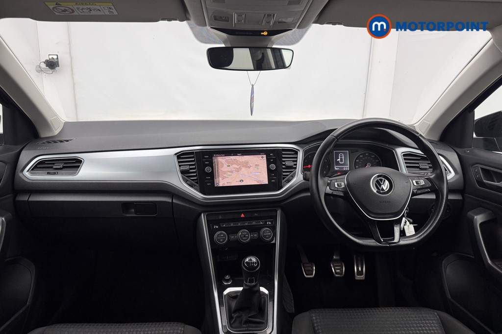 Volkswagen T-Roc Active Manual Petrol SUV - Stock Number (1669811) - 1st supplementary image