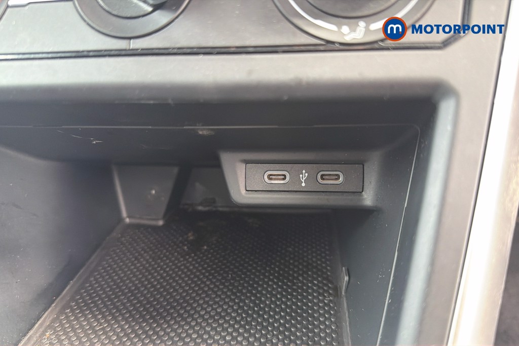 Volkswagen Polo Life Manual Petrol Hatchback - Stock Number (1670388) - 13th supplementary image