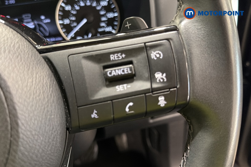 Nissan Qashqai N-Connecta Automatic Petrol SUV - Stock Number (1671025) - 3rd supplementary image