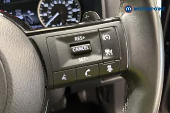 Nissan Qashqai N-Connecta Automatic Petrol SUV - Stock Number (1671025) - 3rd supplementary image