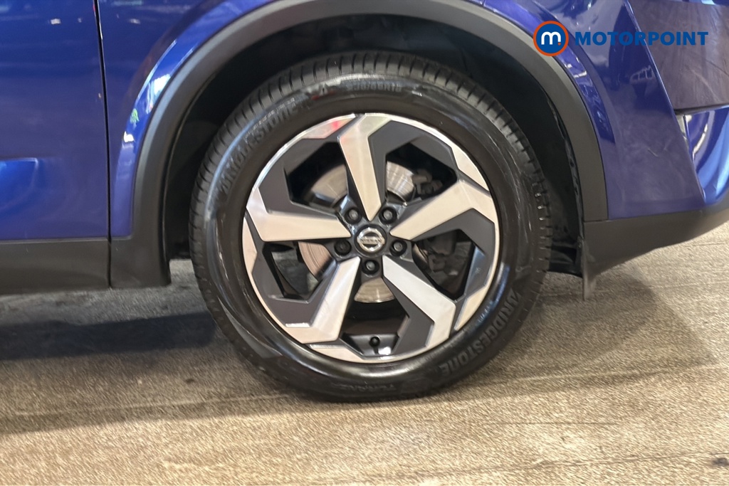 Nissan Qashqai N-Connecta Automatic Petrol SUV - Stock Number (1671025) - 47th supplementary image