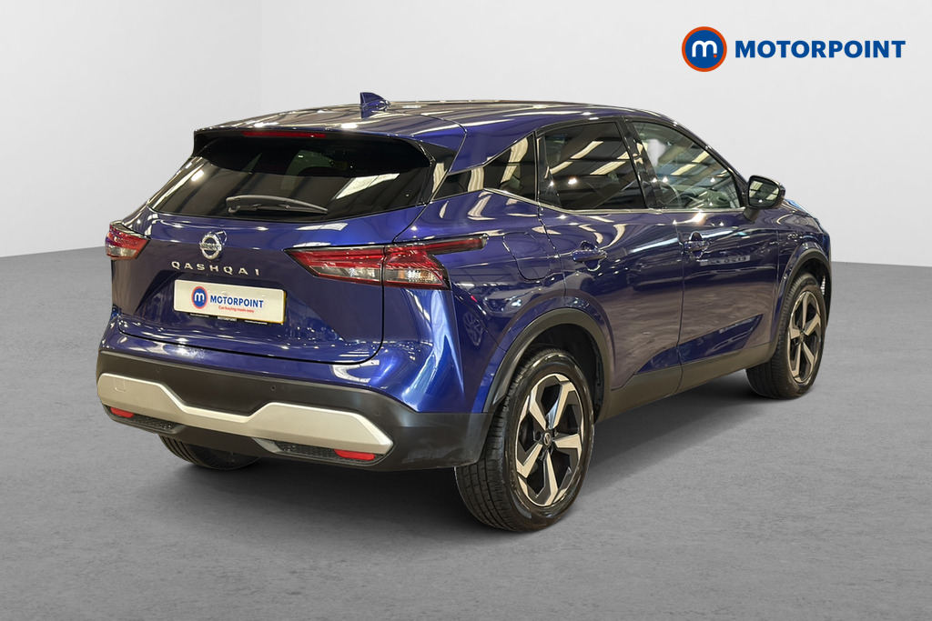 Nissan Qashqai N-Connecta Automatic Petrol SUV - Stock Number (1671025) - Passenger side rear corner