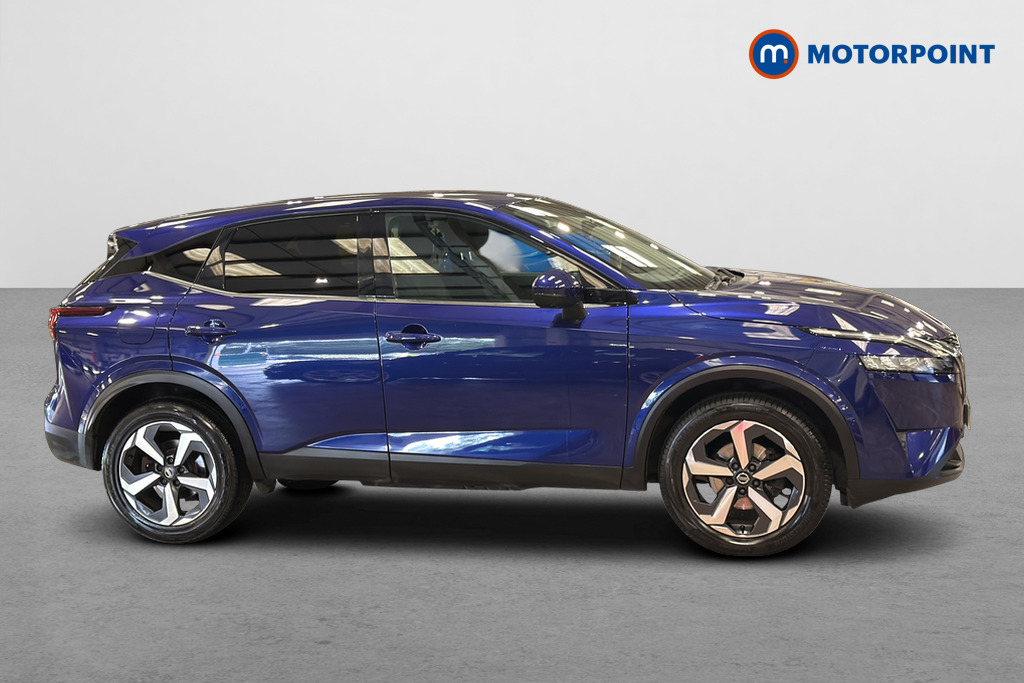 Nissan Qashqai N-Connecta Automatic Petrol SUV - Stock Number (1671025) - Passenger side