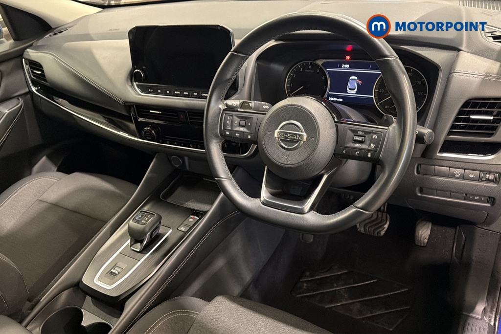 Nissan Qashqai N-Connecta Automatic Petrol SUV - Stock Number (1671025) - 1st supplementary image