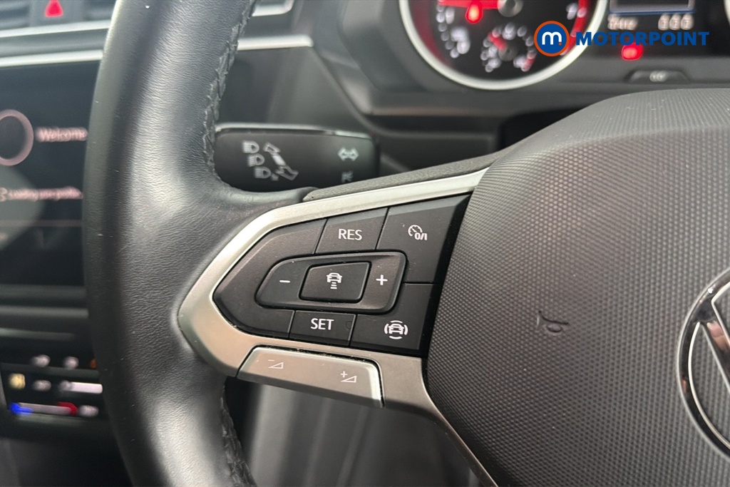 Volkswagen Tiguan Life Manual Petrol SUV - Stock Number (1672367) - 4th supplementary image