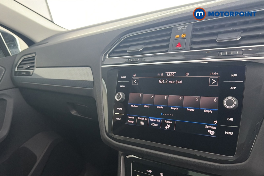Volkswagen Tiguan Life Manual Petrol SUV - Stock Number (1672367) - 8th supplementary image