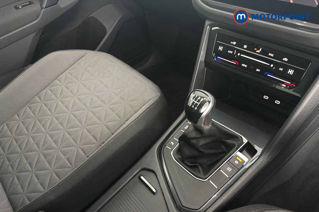 Volkswagen Tiguan Life Manual Petrol SUV - Stock Number (1672367) - 15th supplementary image
