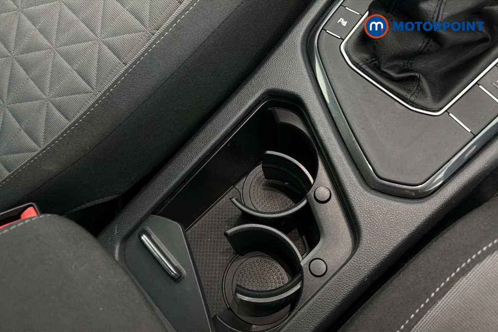 Volkswagen Tiguan Life Manual Petrol SUV - Stock Number (1672367) - 16th supplementary image