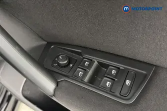 Volkswagen Tiguan Life Manual Petrol SUV - Stock Number (1672367) - 19th supplementary image