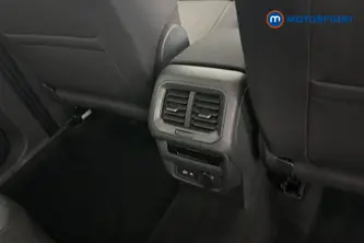 Volkswagen Tiguan Life Manual Petrol SUV - Stock Number (1672367) - 28th supplementary image