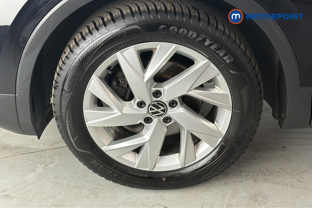 Volkswagen Tiguan Life Manual Petrol SUV - Stock Number (1672367) - 44th supplementary image