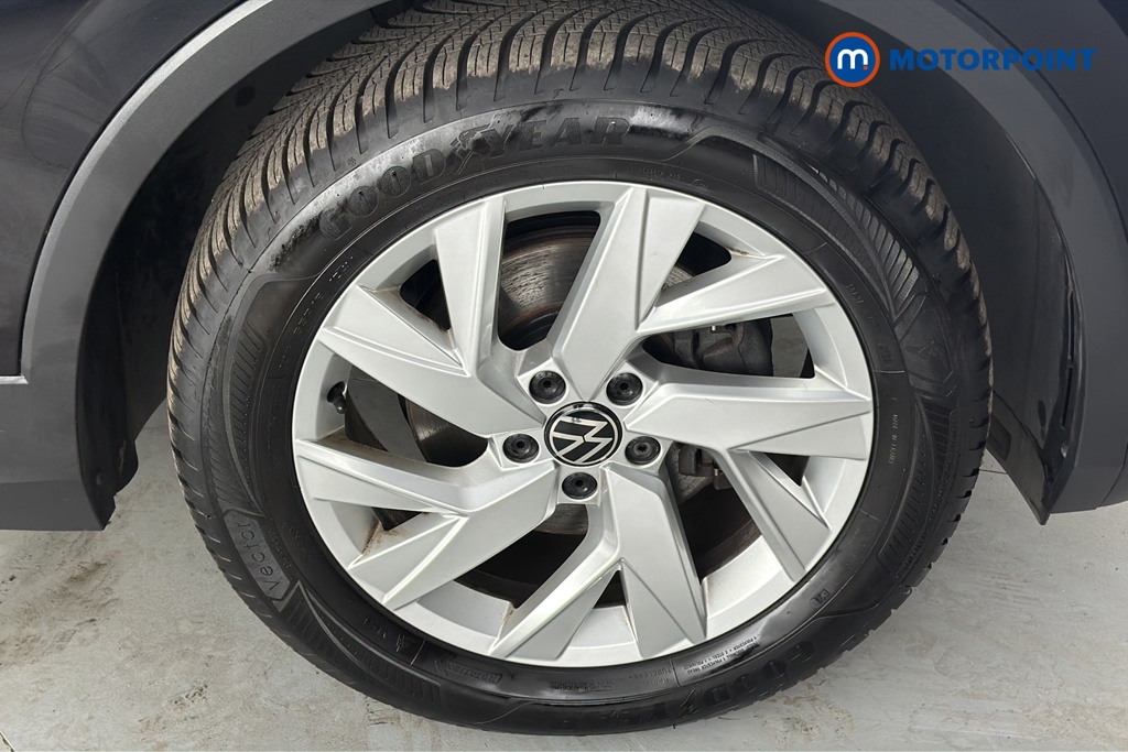 Volkswagen Tiguan Life Manual Petrol SUV - Stock Number (1672367) - 47th supplementary image