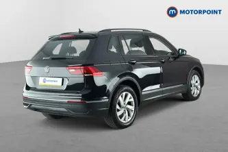 Volkswagen Tiguan Life Manual Petrol SUV - Stock Number (1672367) - Passenger side rear corner