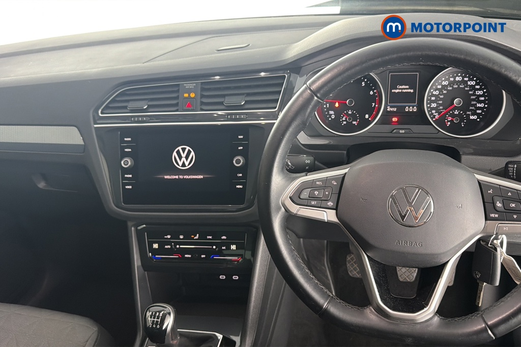 Volkswagen Tiguan Life Manual Petrol SUV - Stock Number (1672367) - 1st supplementary image