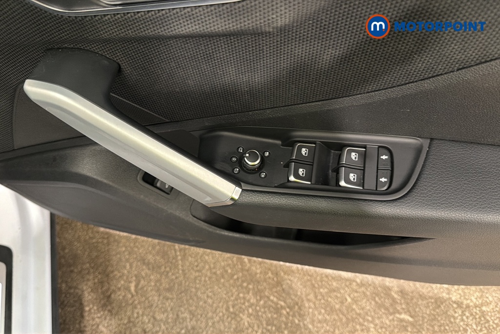 Audi Q2 S Line Manual Petrol SUV - Stock Number (1672612) - 19th supplementary image